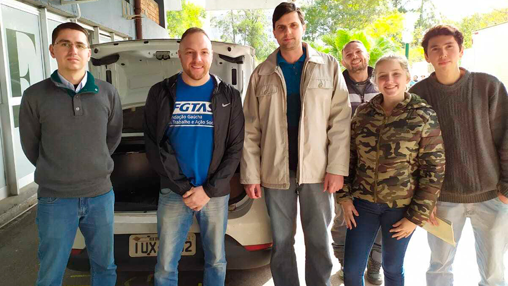 Agência FGTAS/Sine recebe dez computadores do Programa Sustentare